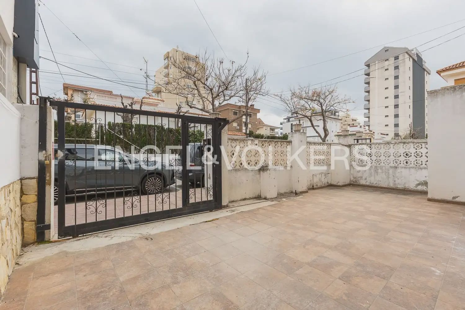 3 bedroom Beach Apartment for sale in Gandia with garage - € 325,000 (Ref: 9898342)