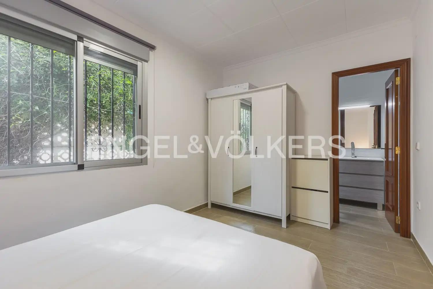 3 bedroom Beach Apartment for sale in Gandia with garage - € 325,000 (Ref: 9898342)
