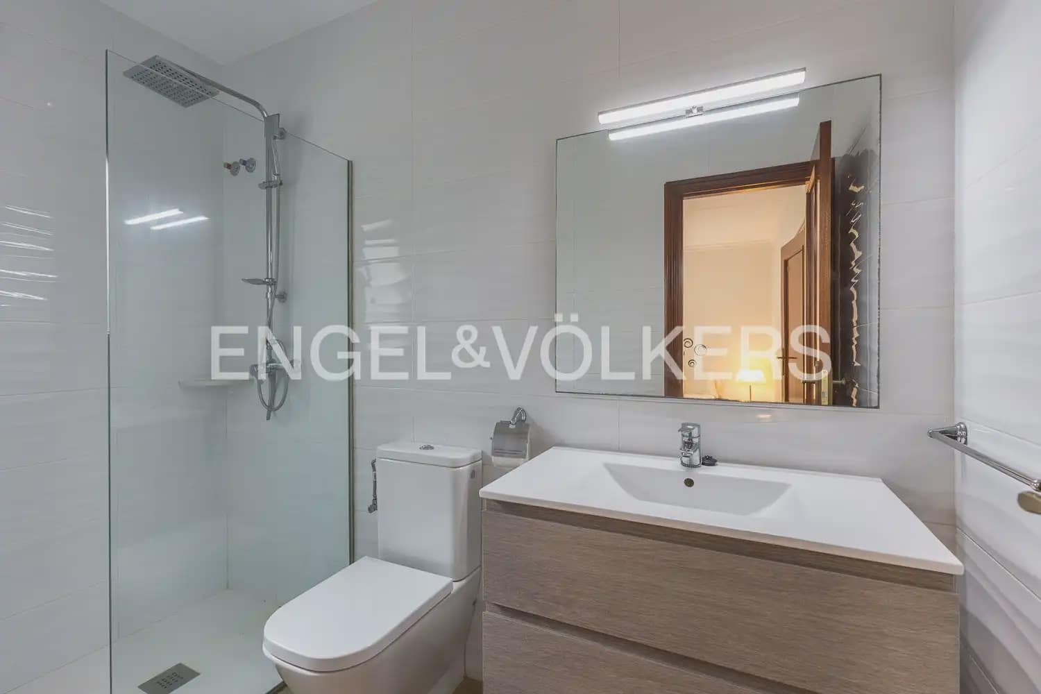 3 bedroom Beach Apartment for sale in Gandia with garage - € 325,000 (Ref: 9898342)