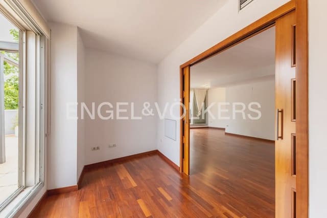 4 Zimmer Apartment zu verkaufen in Sant Pau, València Stadt mit Pool Garage - 670.000 € (Ref: 9898343)