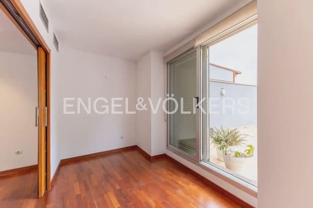 4 Zimmer Apartment zu verkaufen in Sant Pau, València Stadt mit Pool Garage - 670.000 € (Ref: 9898343)