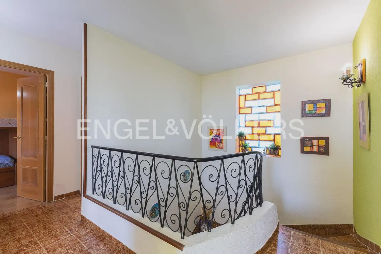 5 bedroom Villa for rent in Cullera with garage - € 2,000 (Ref: 9898344)