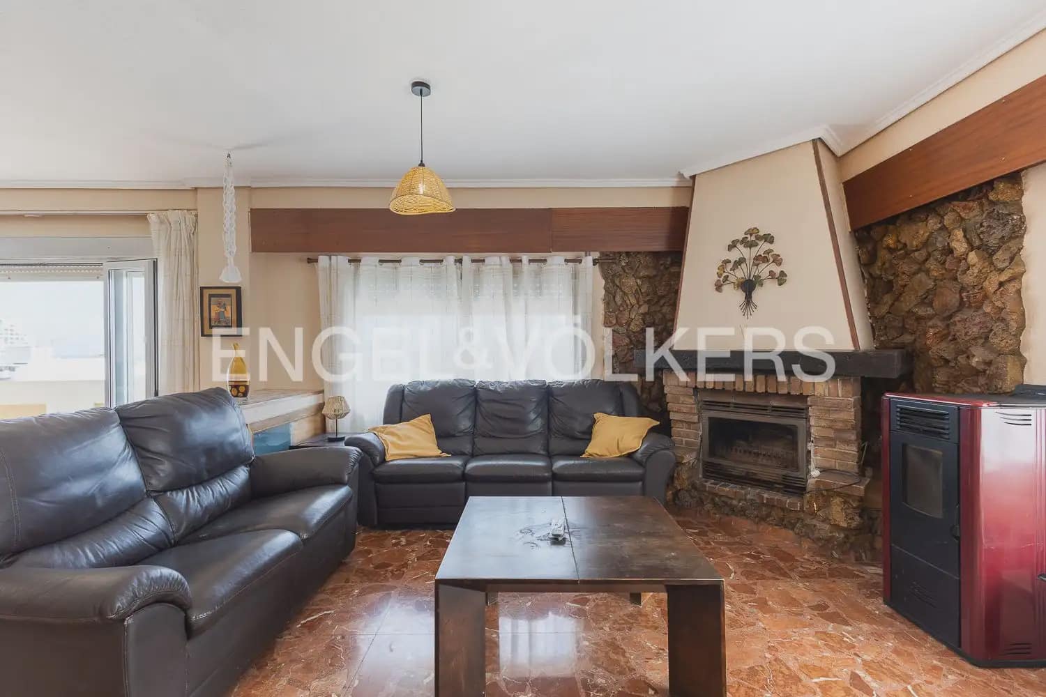 5 bedroom Villa for rent in Cullera with garage - € 2,000 (Ref: 9898344)