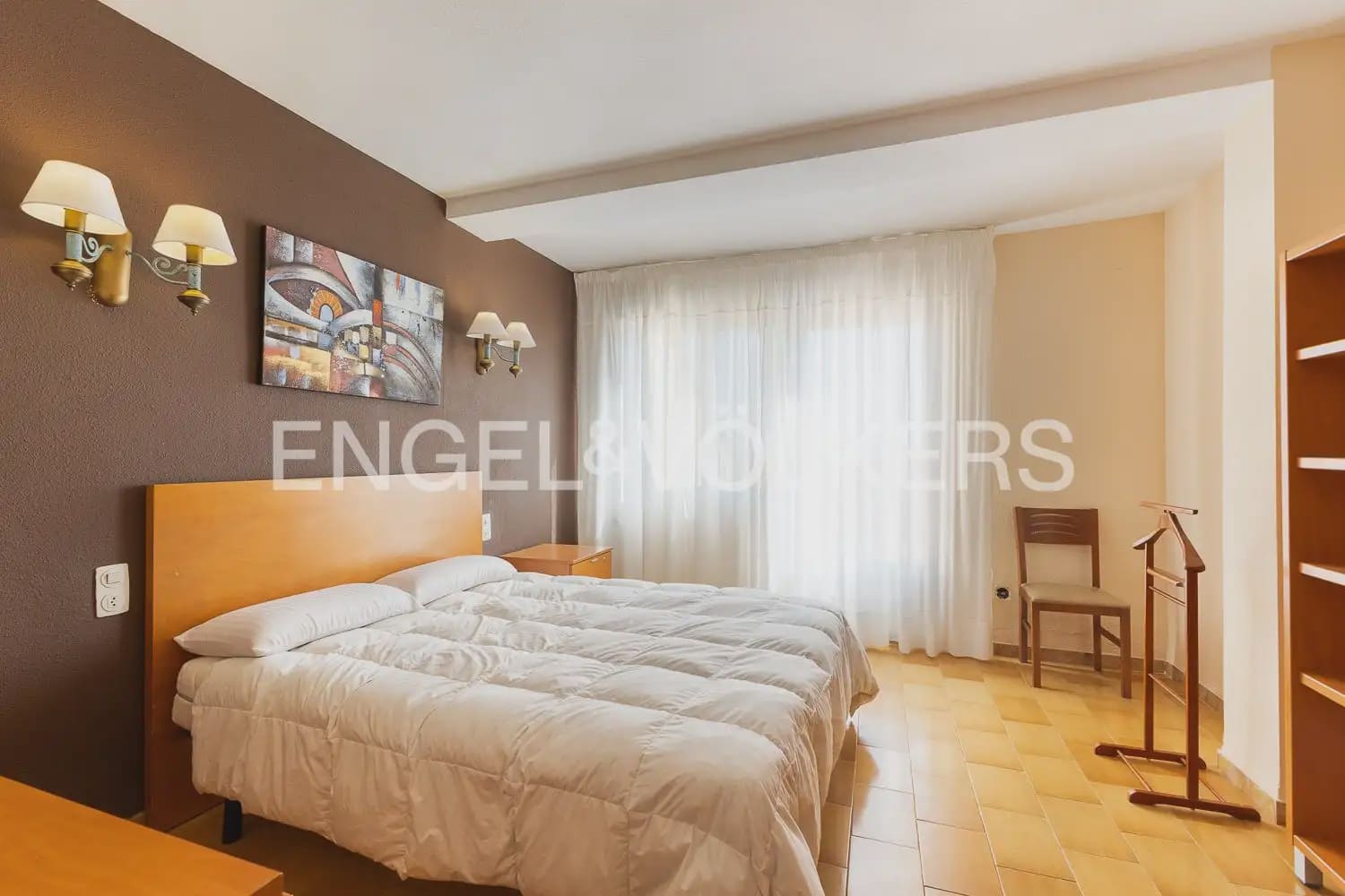 5 bedroom Villa for rent in Cullera with garage - € 2,000 (Ref: 9898344)