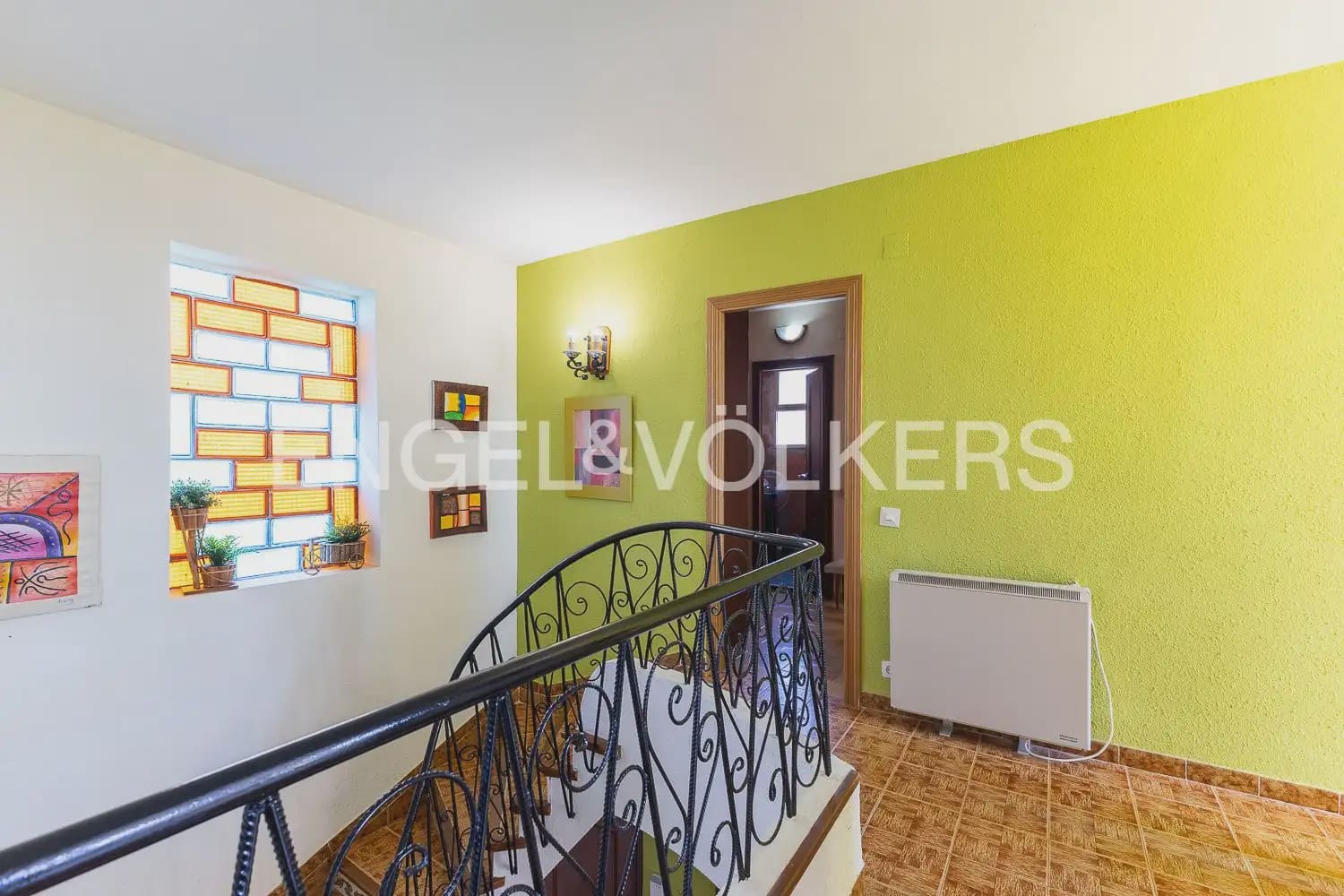 5 bedroom Villa for rent in Cullera with garage - € 2,000 (Ref: 9898344)