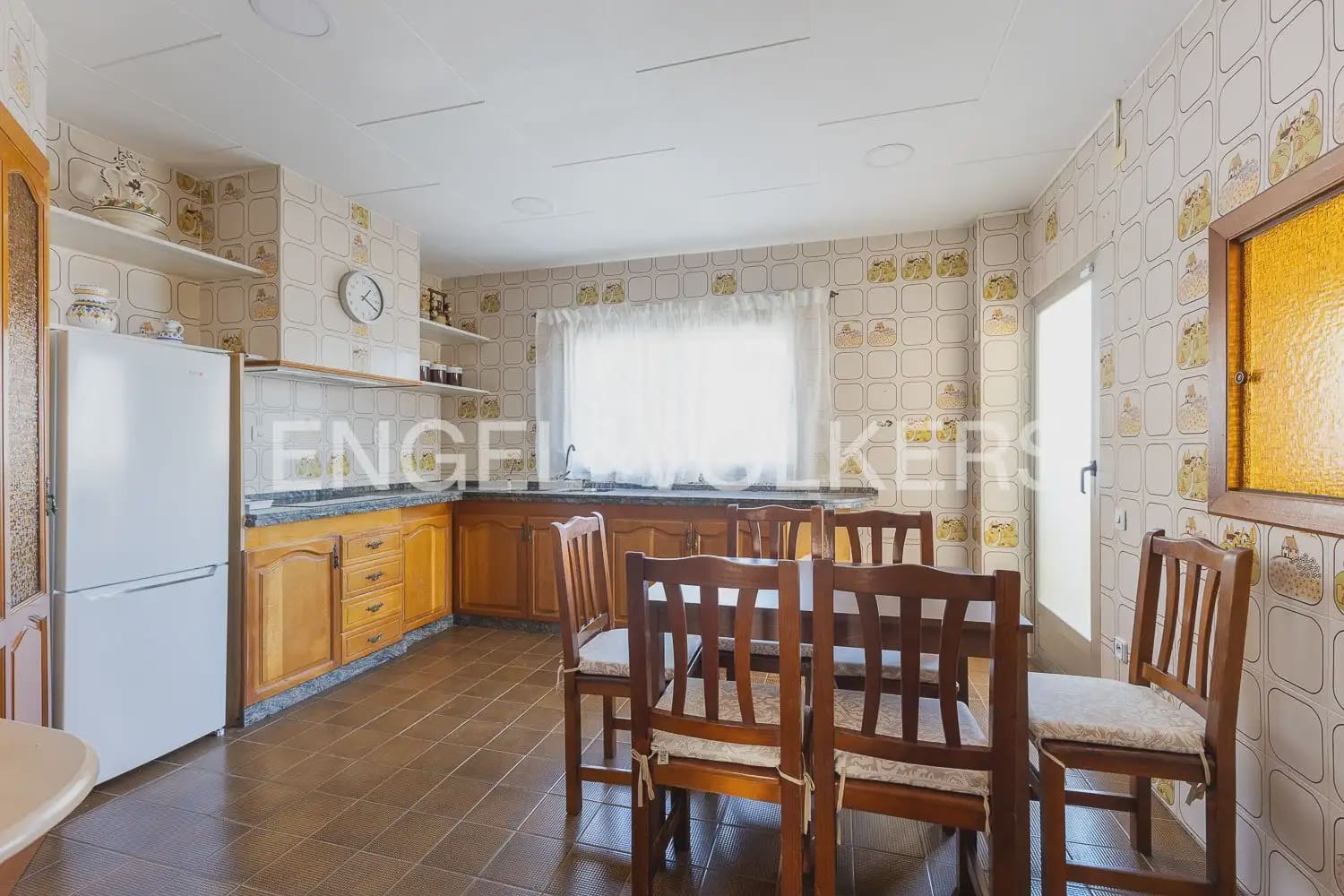 5 bedroom Villa for rent in Cullera with garage - € 2,000 (Ref: 9898344)