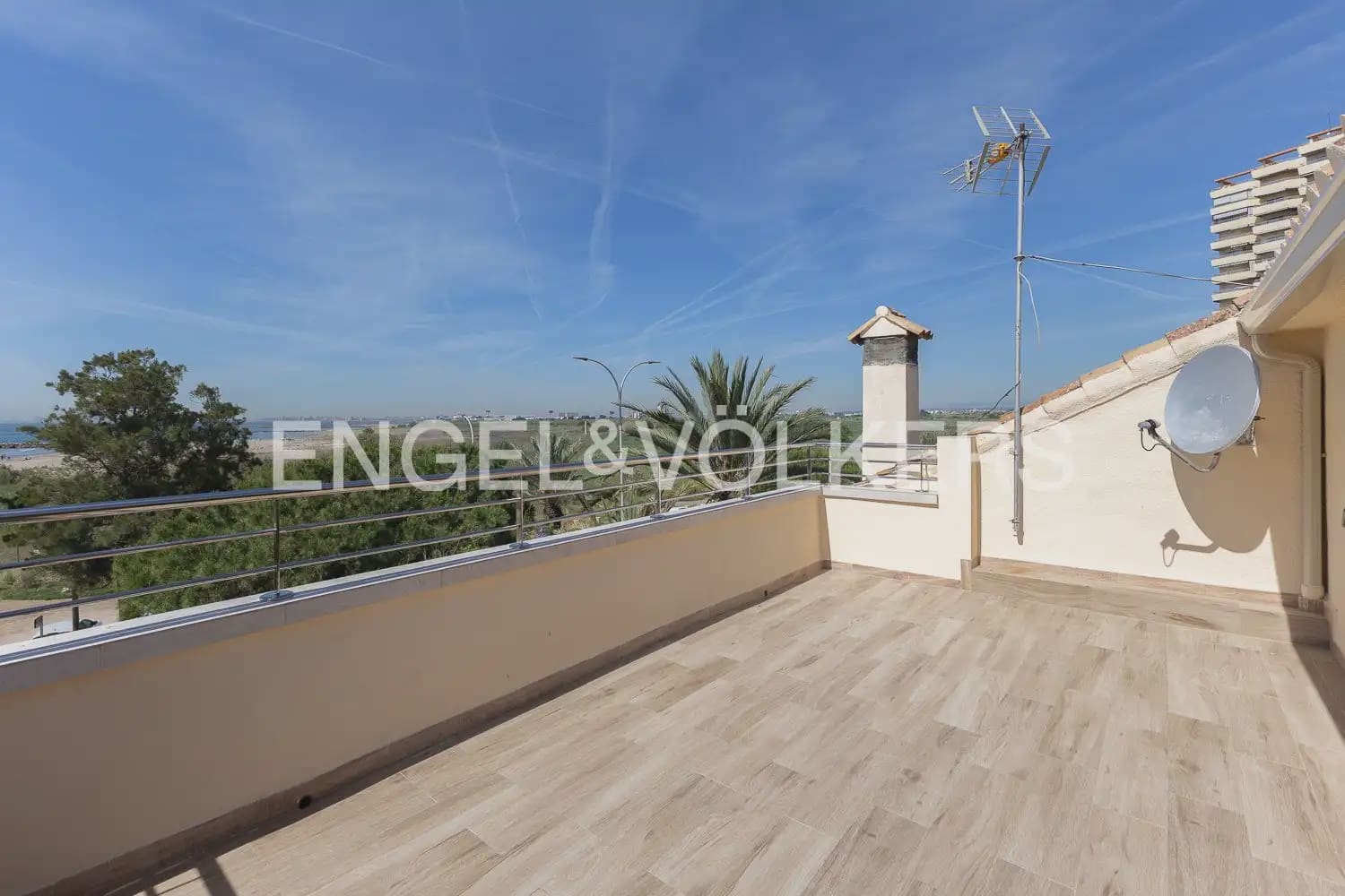 4 sovrum Villa att hyra i La Pobla de Farnals med pool garage - 4 500 € (Ref: 9898345)