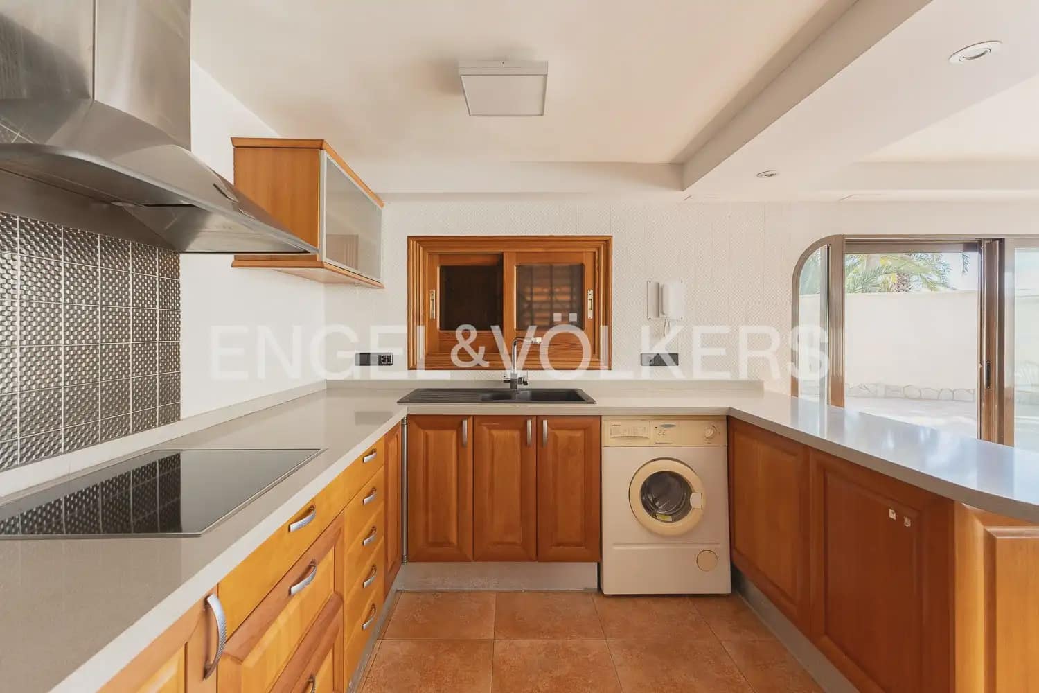 4 sovrum Villa att hyra i La Pobla de Farnals med pool garage - 4 500 € (Ref: 9898345)