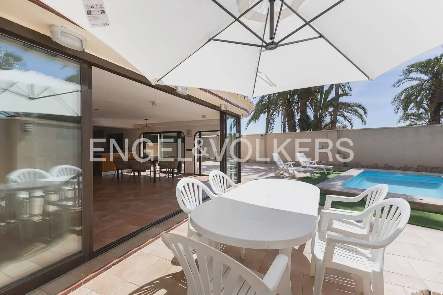 4 sovrum Villa att hyra i La Pobla de Farnals med pool garage - 4 500 € (Ref: 9898345)