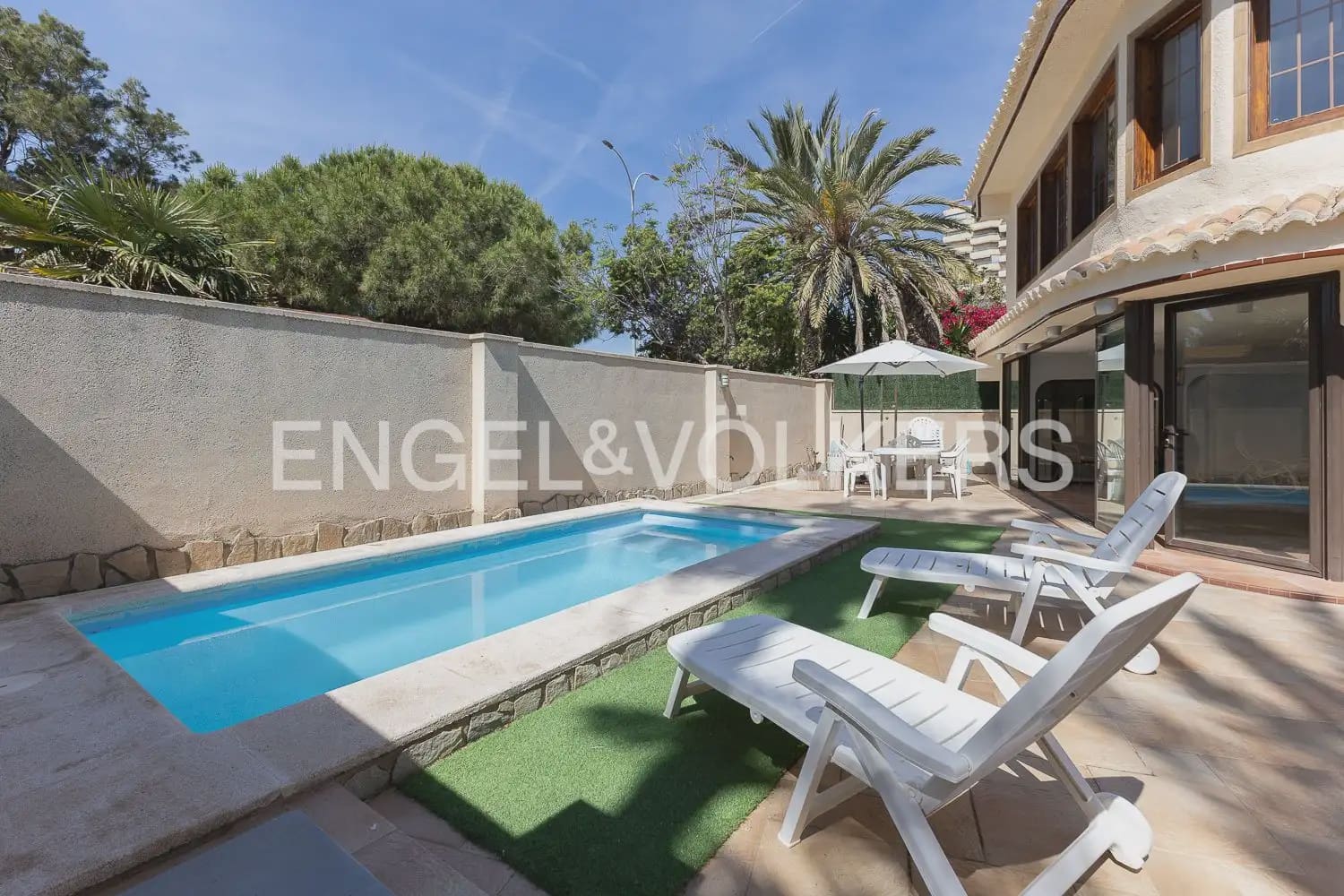 4 sovrum Villa att hyra i La Pobla de Farnals med pool garage - 4 500 € (Ref: 9898345)