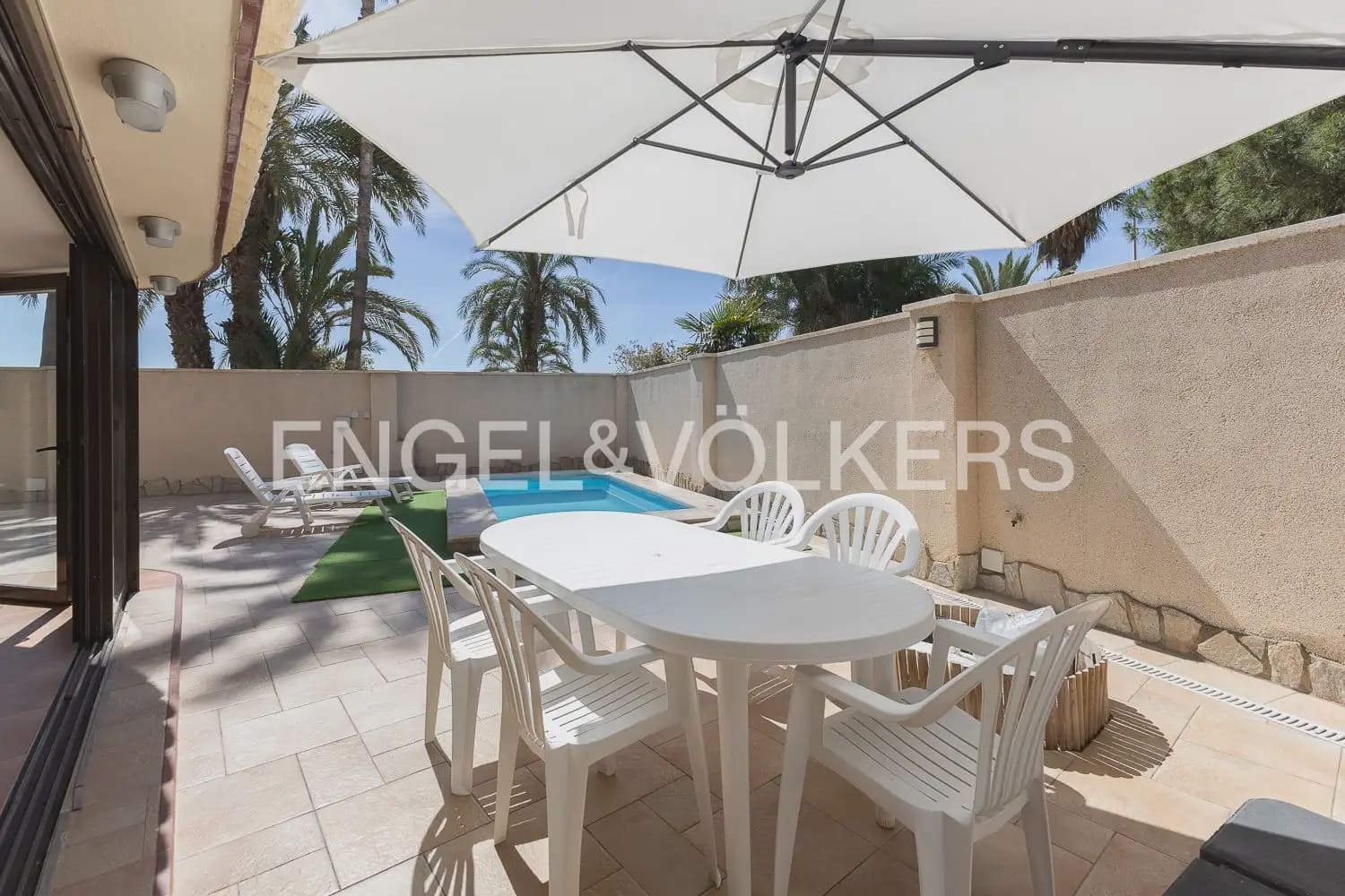 4 sovrum Villa att hyra i La Pobla de Farnals med pool garage - 4 500 € (Ref: 9898345)