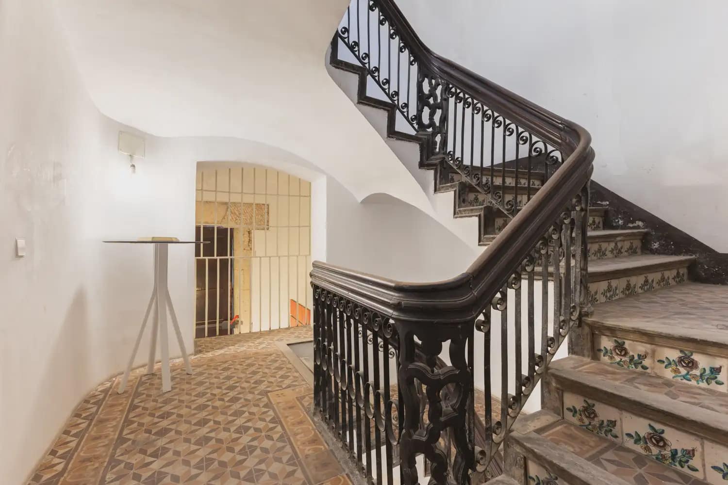 Hus till salu i Valencia stad med garage - 4 500 000 € (Ref: 9898350)