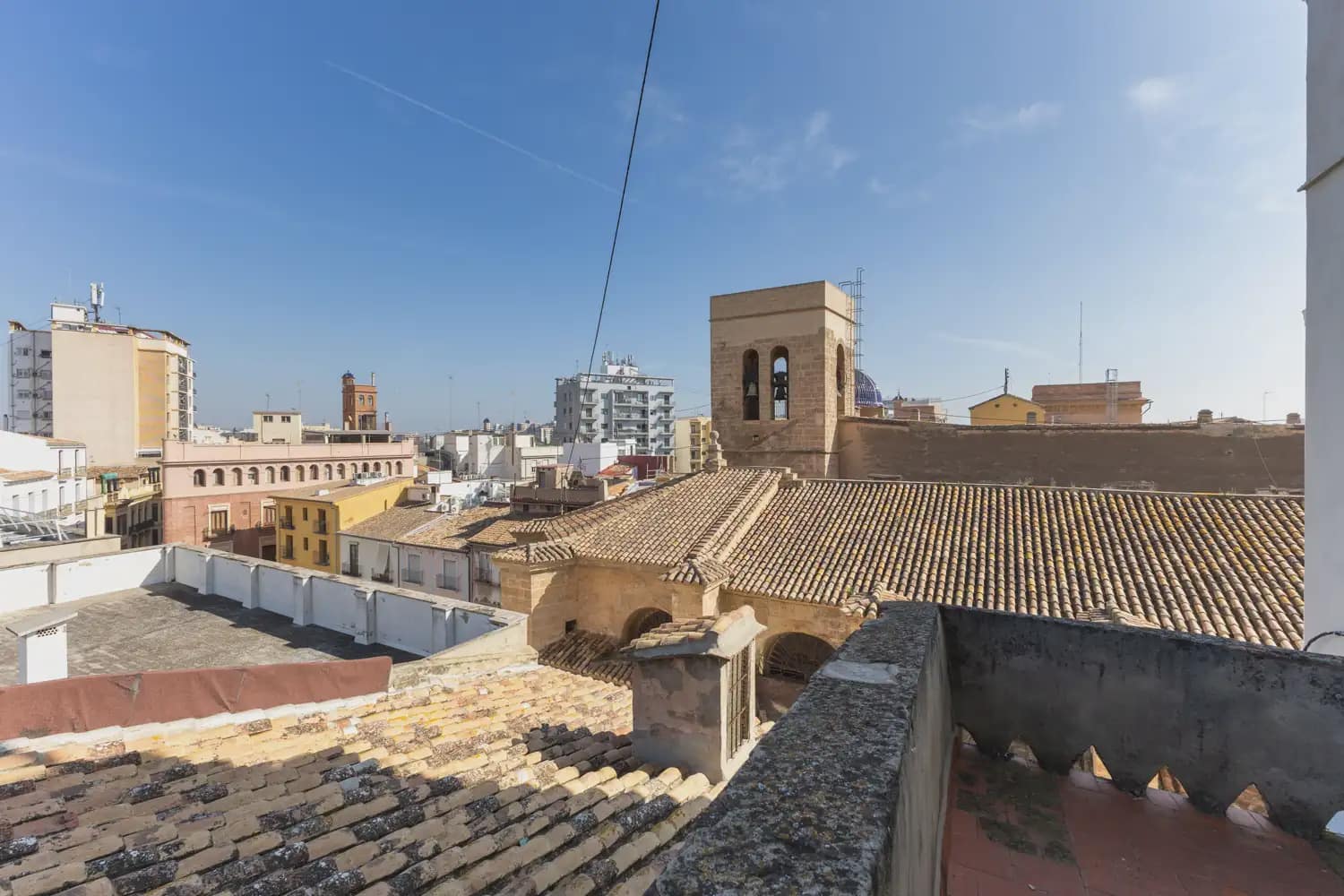 Hus till salu i Valencia stad med garage - 4 500 000 € (Ref: 9898350)