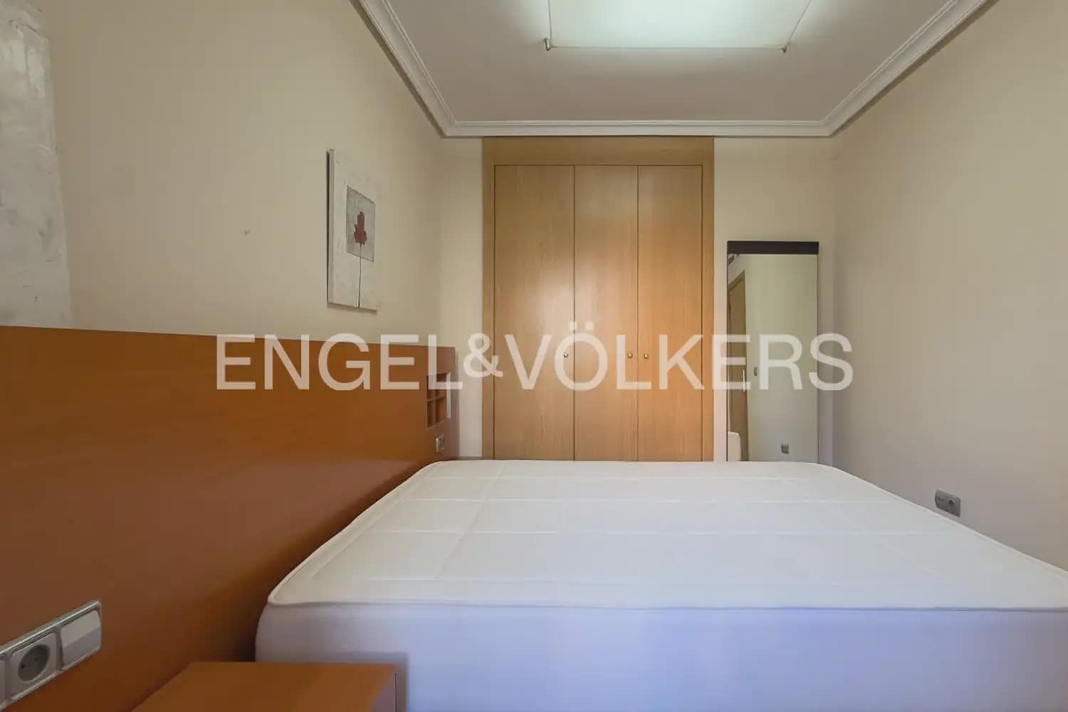 2 soveværelse Lejlighed til leje i Valencia by med garage - € 1.400 (Ref: 9902059)