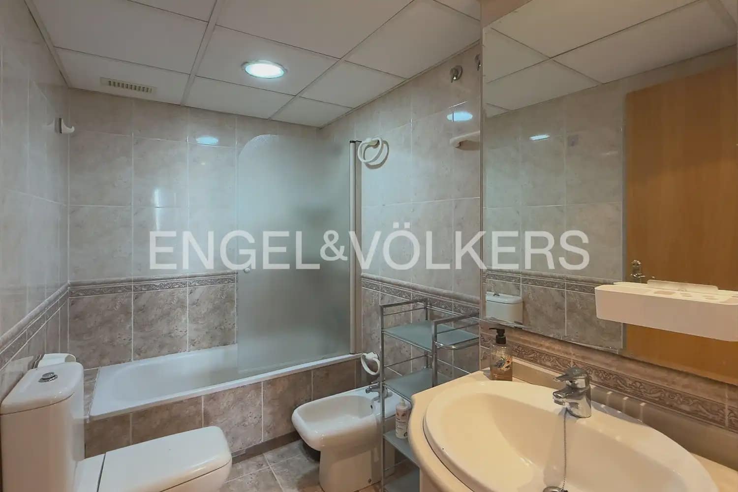 2 soveværelse Lejlighed til leje i Valencia by med garage - € 1.400 (Ref: 9902059)