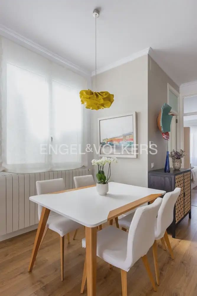 3 makuuhuone Asunto vuokrattavana paikassa Valencia kaupunki - 2 500 € (Ref: 9902060)