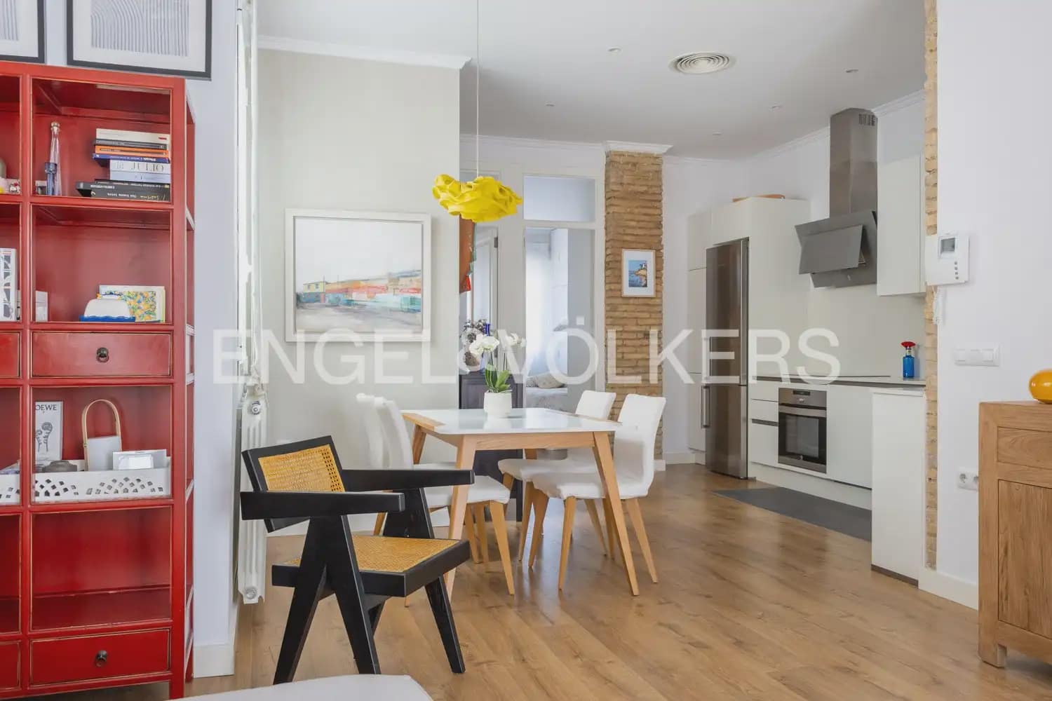 3 makuuhuone Asunto vuokrattavana paikassa Valencia kaupunki - 2 500 € (Ref: 9902060)