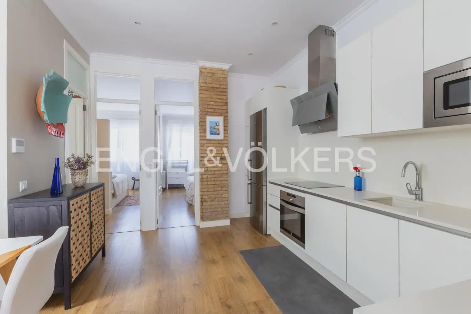 3 makuuhuone Asunto vuokrattavana paikassa Valencia kaupunki - 2 500 € (Ref: 9902060)