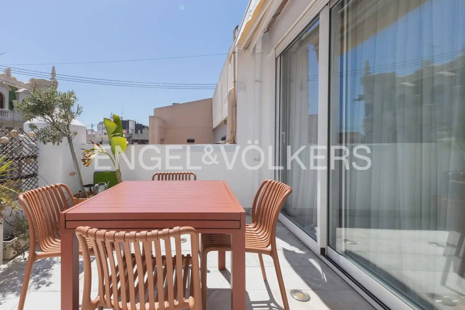 3 makuuhuone Asunto vuokrattavana paikassa Valencia kaupunki - 2 500 € (Ref: 9902060)