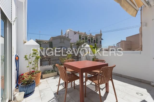 3 makuuhuone Asunto vuokrattavana paikassa La Gran Via, Valencia kaupunki - 2 500 € (Ref: 9902060)