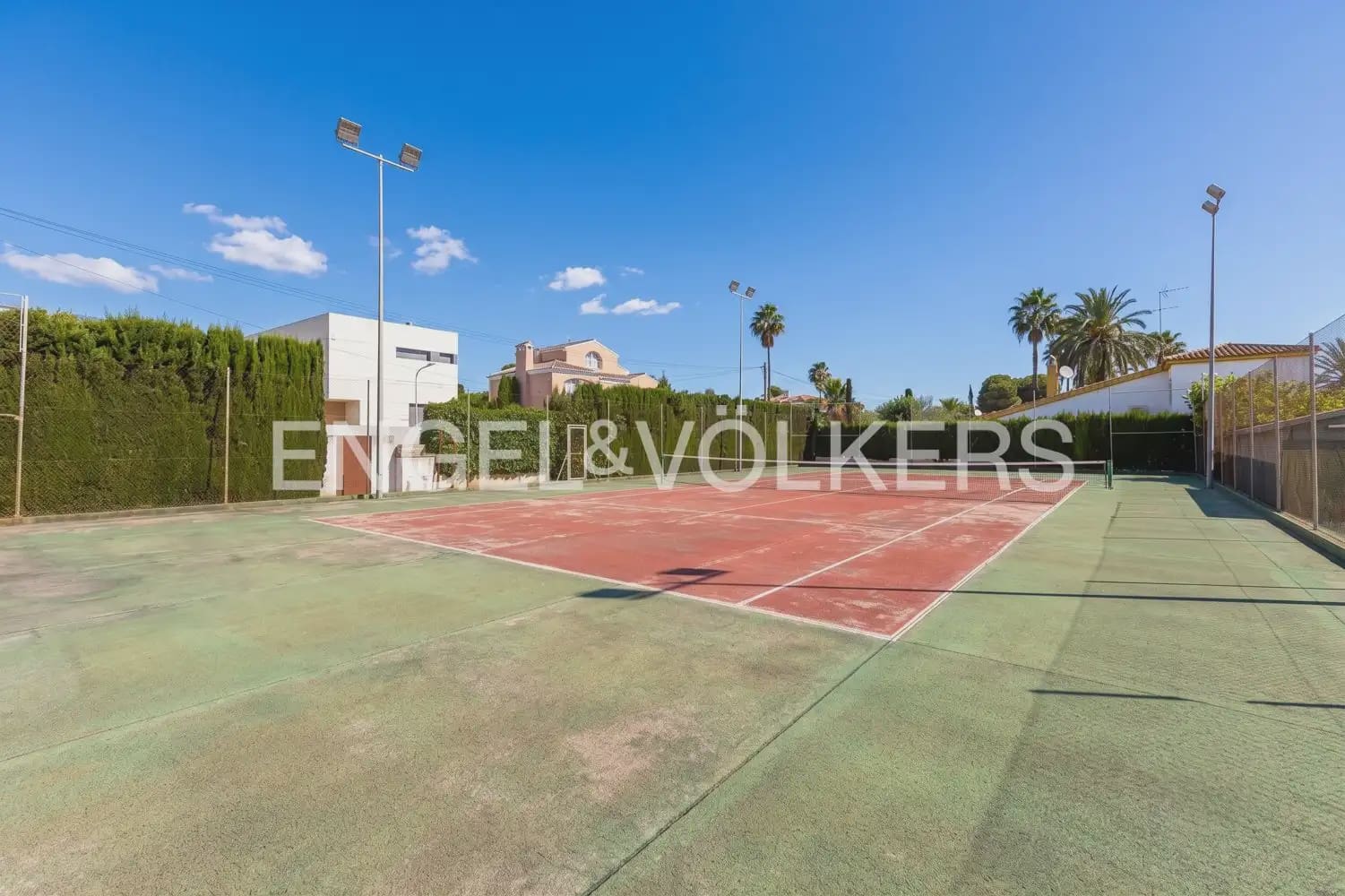7 sovrum Villa till salu i Chiva med pool garage - 985 000 € (Ref: 9902167)