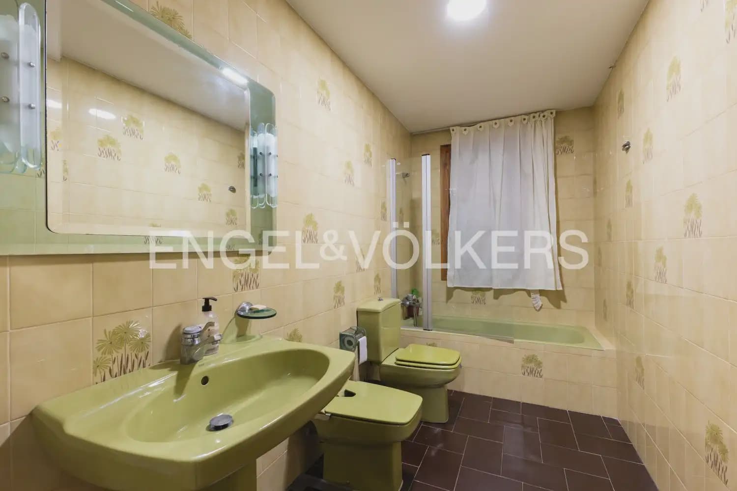 7 sovrum Villa till salu i Chiva med pool garage - 985 000 € (Ref: 9902167)