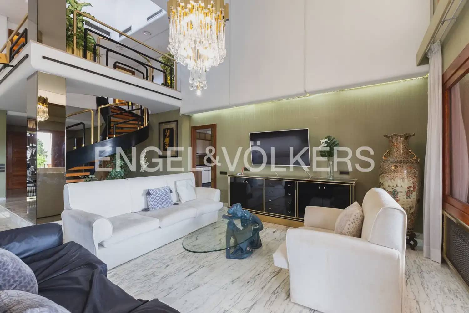 7 sovrum Villa till salu i Chiva med pool garage - 985 000 € (Ref: 9902167)