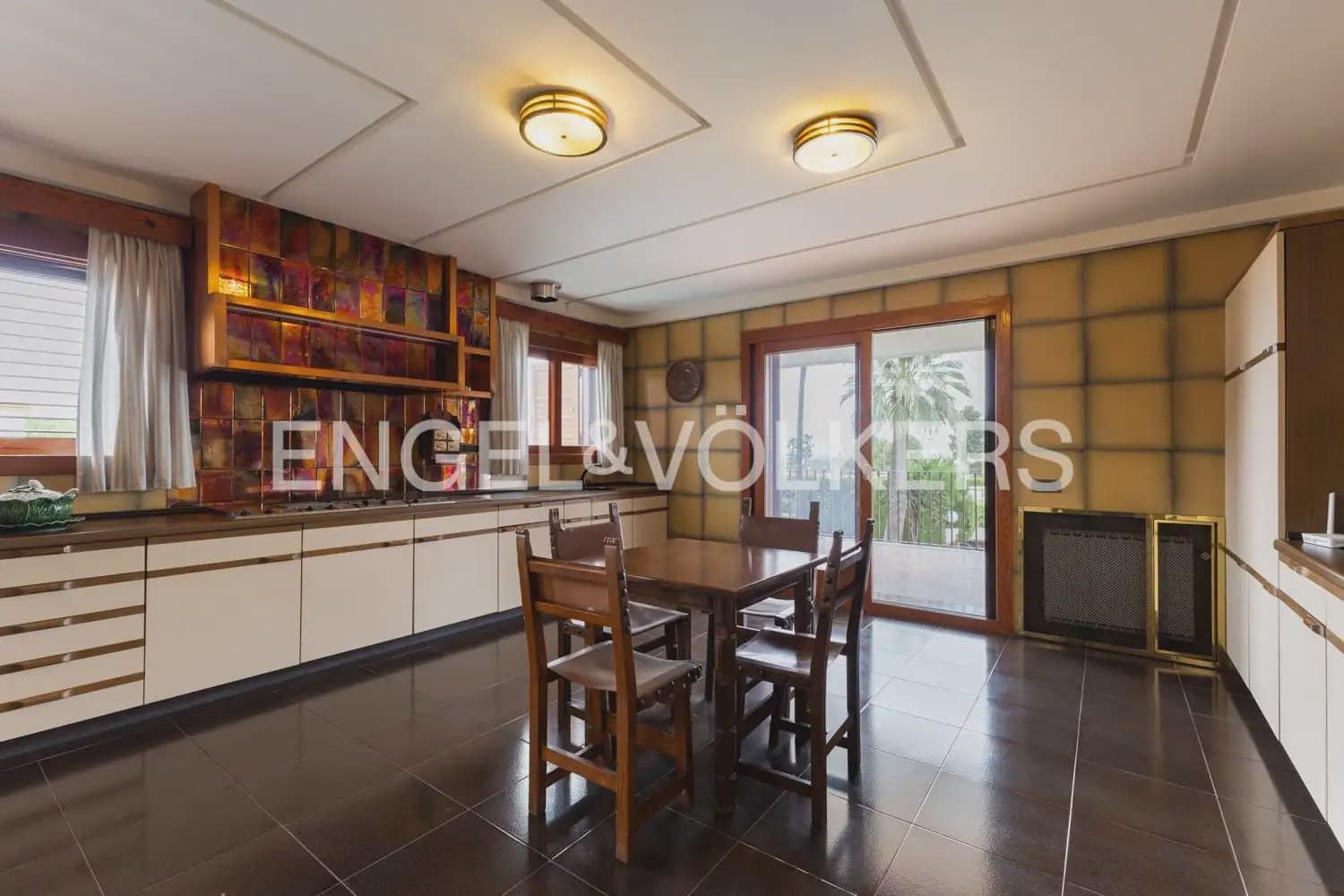 7 sovrum Villa till salu i Chiva med pool garage - 985 000 € (Ref: 9902167)