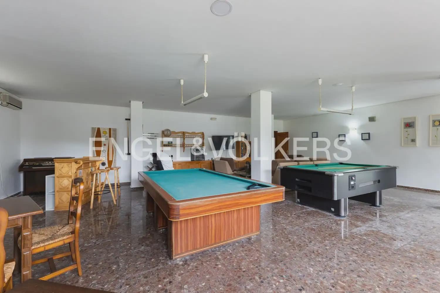 7 sovrum Villa till salu i Chiva med pool garage - 985 000 € (Ref: 9902167)