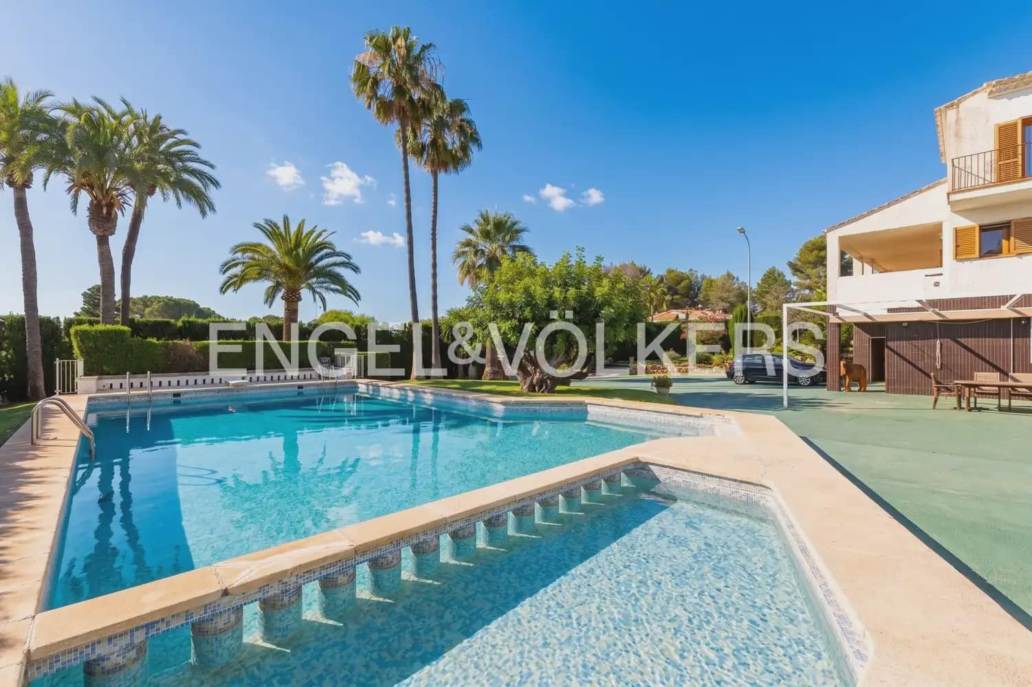 7 sovrum Villa till salu i Chiva med pool garage - 985 000 € (Ref: 9902167)