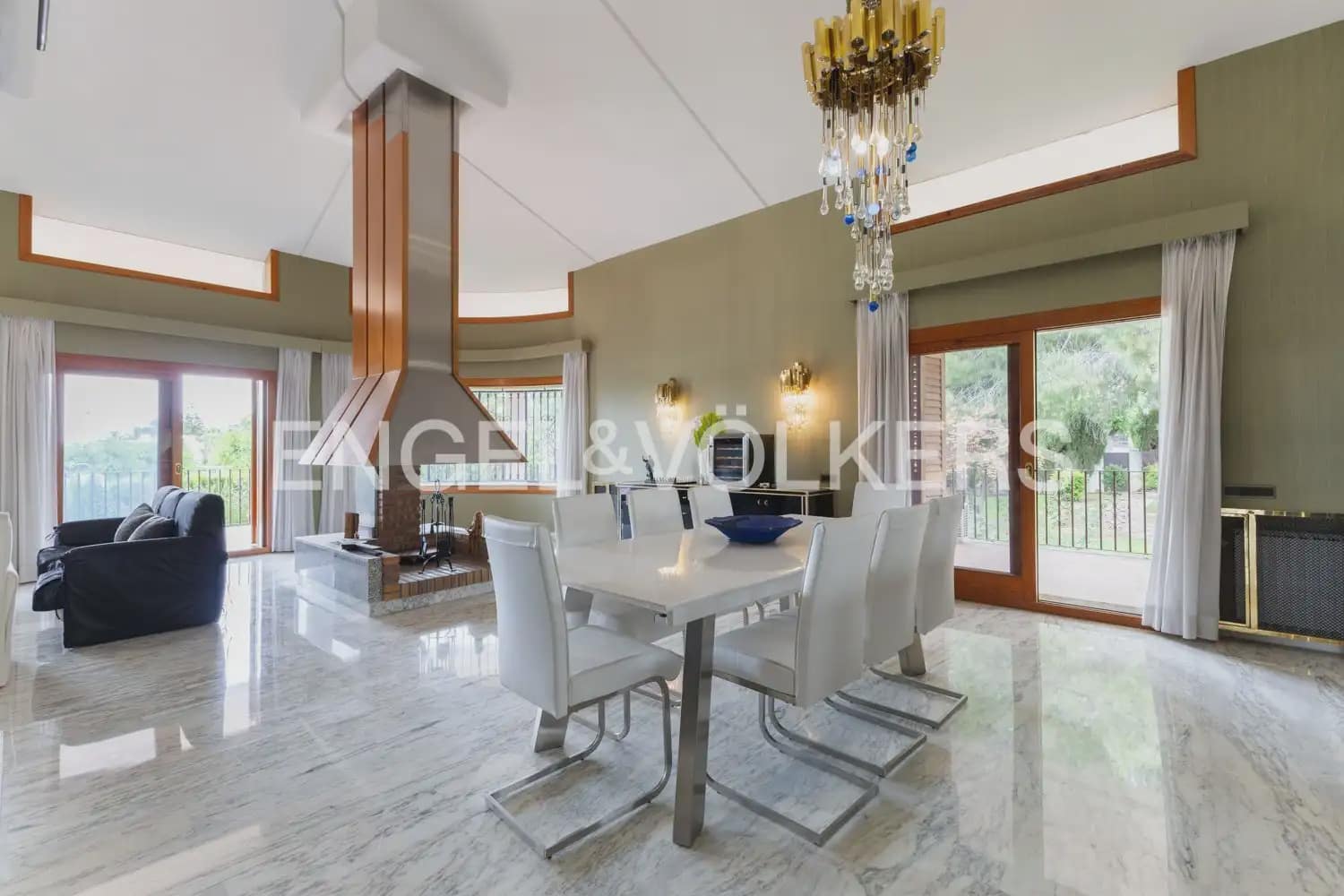 7 sovrum Villa till salu i Chiva med pool garage - 985 000 € (Ref: 9902167)