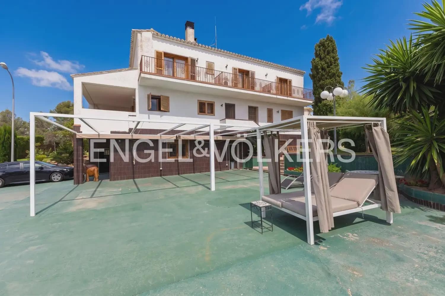 7 sovrum Villa till salu i Chiva med pool garage - 985 000 € (Ref: 9902167)