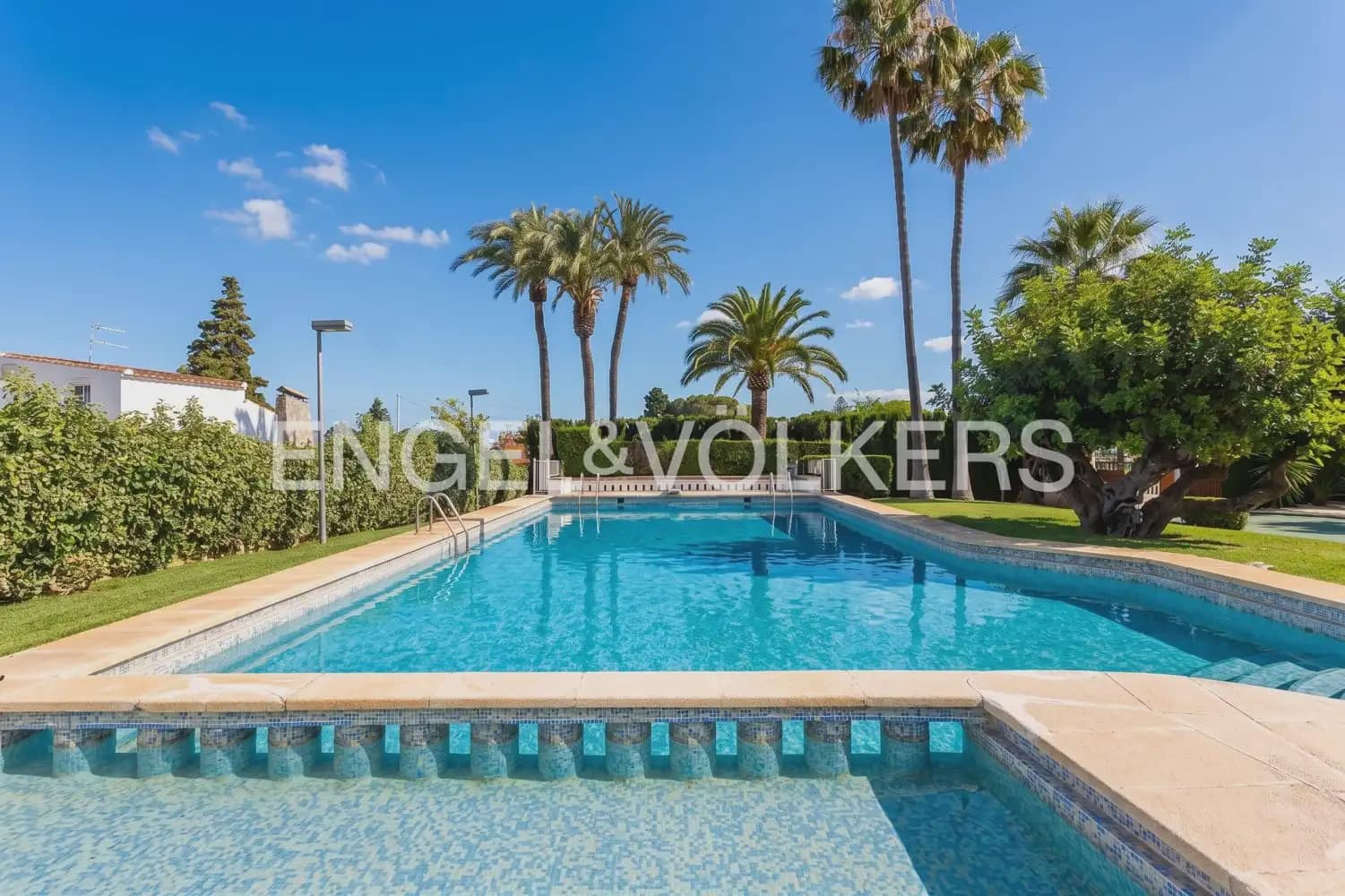 7 sovrum Villa till salu i Chiva med pool garage - 985 000 € (Ref: 9902167)