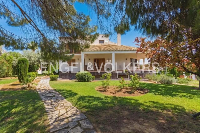 7 sovrum Villa till salu i Chiva med pool garage - 985 000 € (Ref: 9902167)