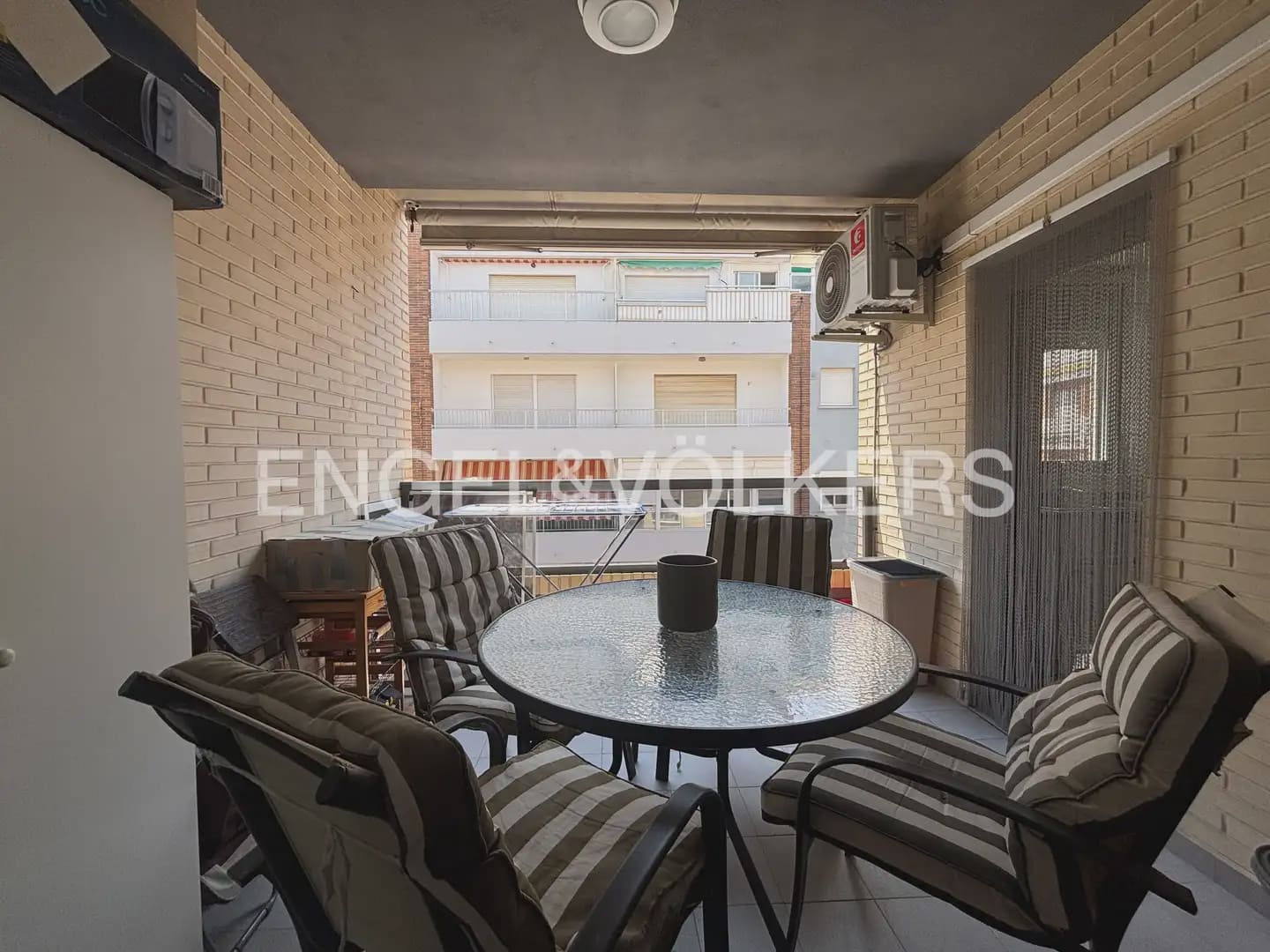 2 soveværelse Lejlighed til leje i Sagunto / Sagunt med garage - € 2.000 (Ref: 9902168)