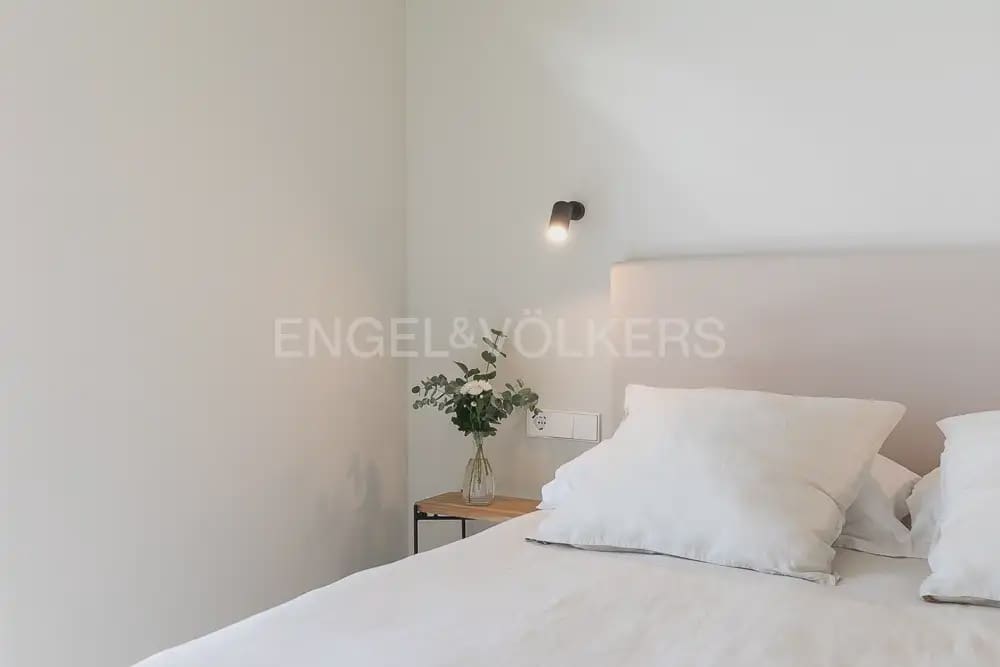 2 sypialnia Penthouse do wynajęcia w Miasto Walencja - 2 500 € (Ref: 9902173)