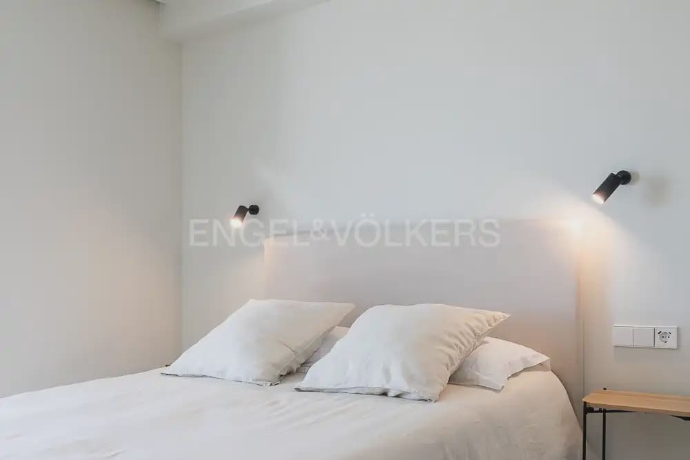 2 sypialnia Penthouse do wynajęcia w Miasto Walencja - 2 500 € (Ref: 9902173)