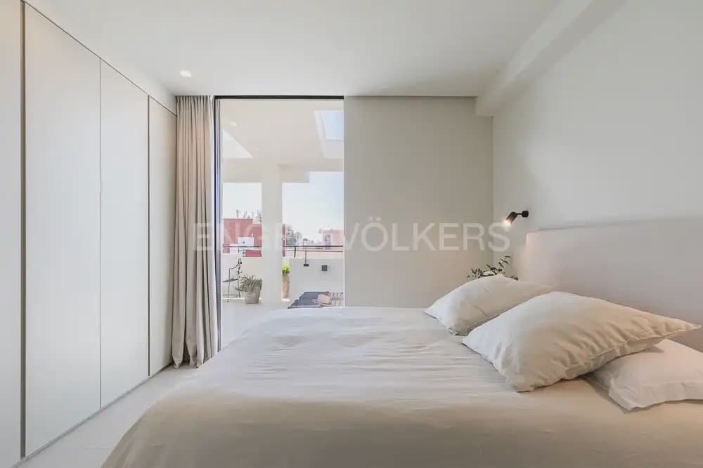 2 sypialnia Penthouse do wynajęcia w Miasto Walencja - 2 500 € (Ref: 9902173)