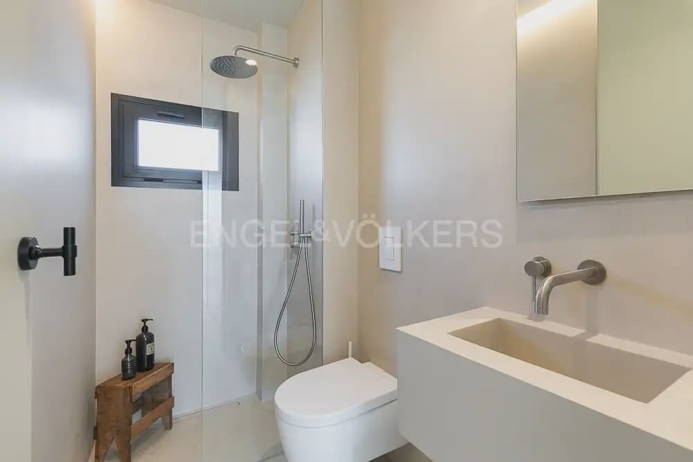 2 sypialnia Penthouse do wynajęcia w Miasto Walencja - 2 500 € (Ref: 9902173)