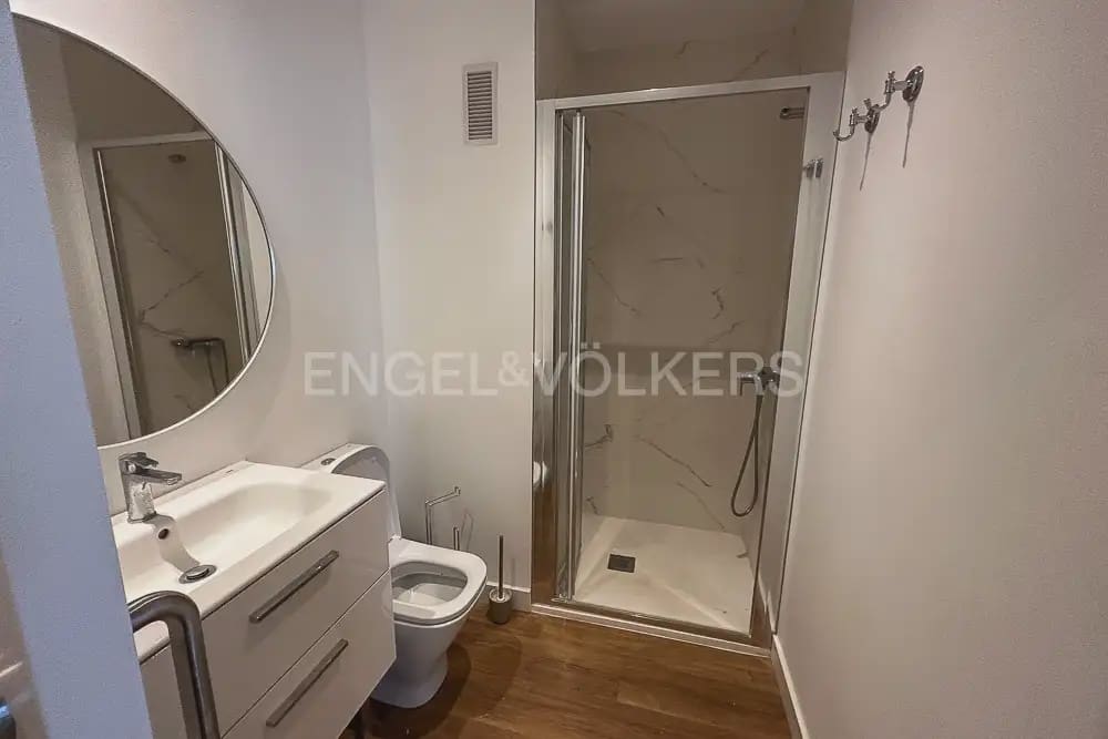 2 quarto Apartamento para arrendar em Valencia cidade com piscina garagem - 1 850 € (Ref: 9902392)