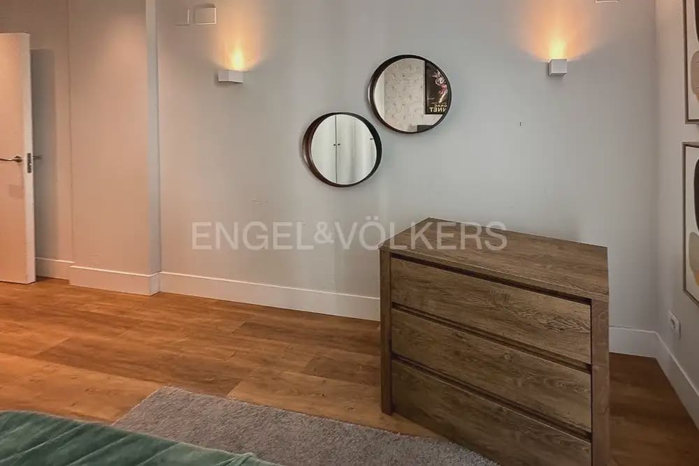 2 quarto Apartamento para arrendar em Valencia cidade com piscina garagem - 1 850 € (Ref: 9902392)