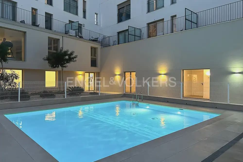 2 quarto Apartamento para arrendar em Valencia cidade com piscina garagem - 1 850 € (Ref: 9902392)