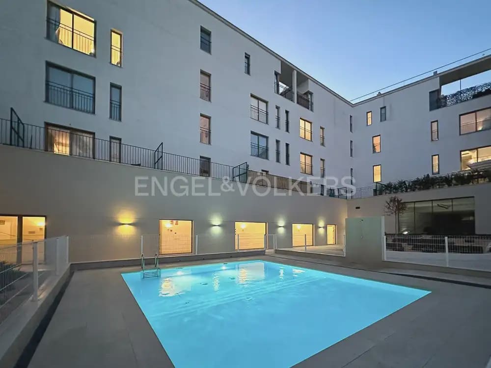 2 quarto Apartamento para arrendar em Valencia cidade com piscina garagem - 1 850 € (Ref: 9902392)