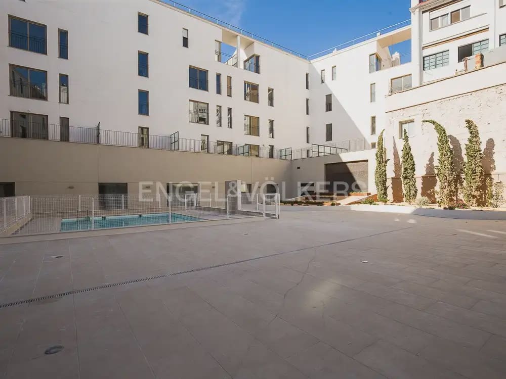 2 quarto Apartamento para arrendar em Valencia cidade com piscina garagem - 1 850 € (Ref: 9902392)