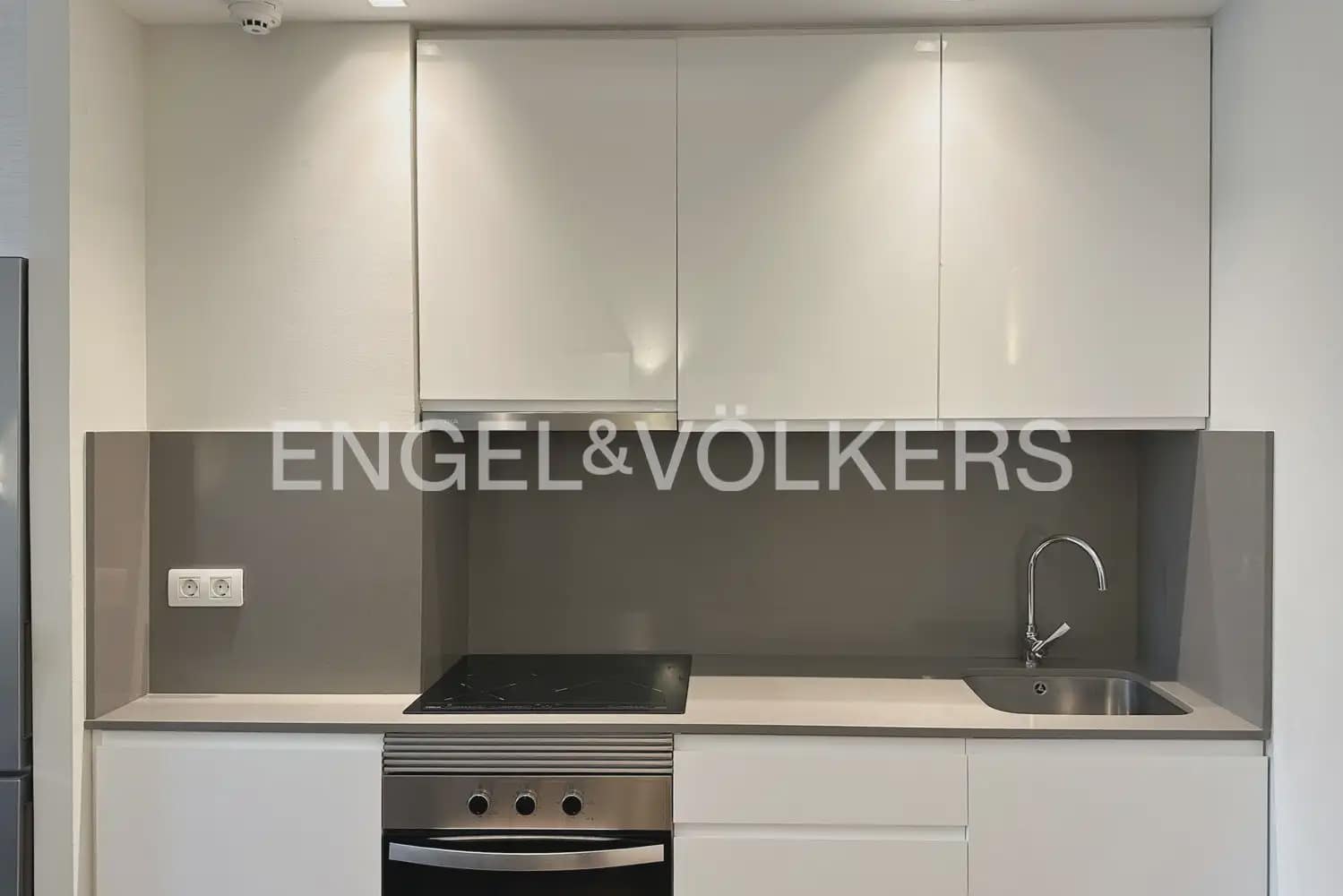 Piso de 1 habitación en València ciudad en alquiler con piscina garaje - 1.495 € (Ref: 9902393)