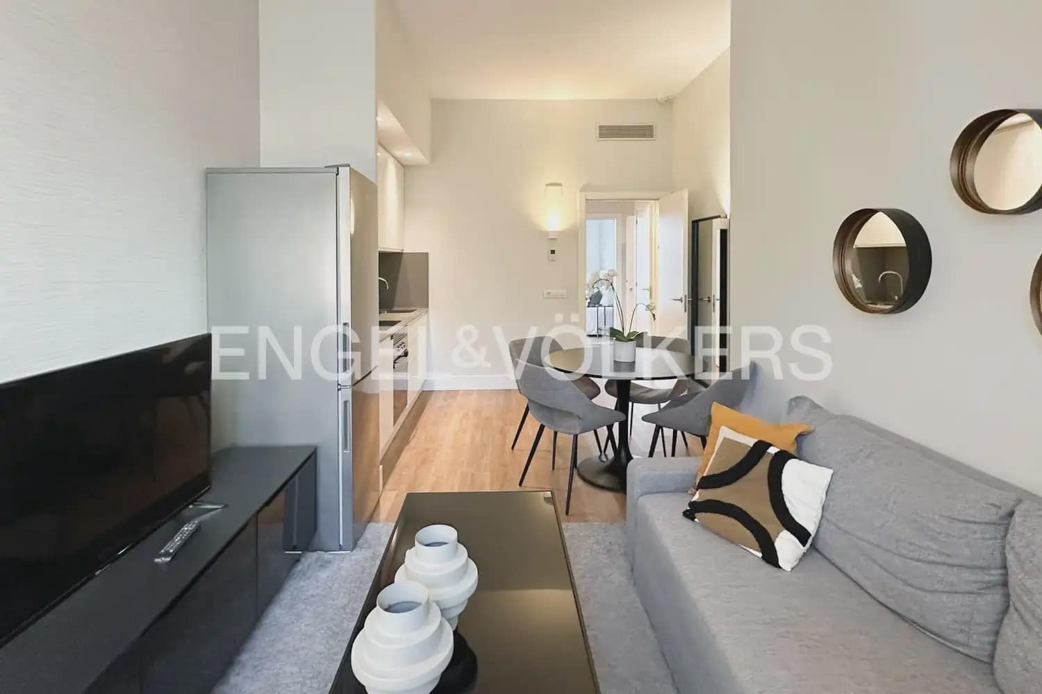 Piso de 1 habitación en València ciudad en alquiler con piscina garaje - 1.495 € (Ref: 9902393)
