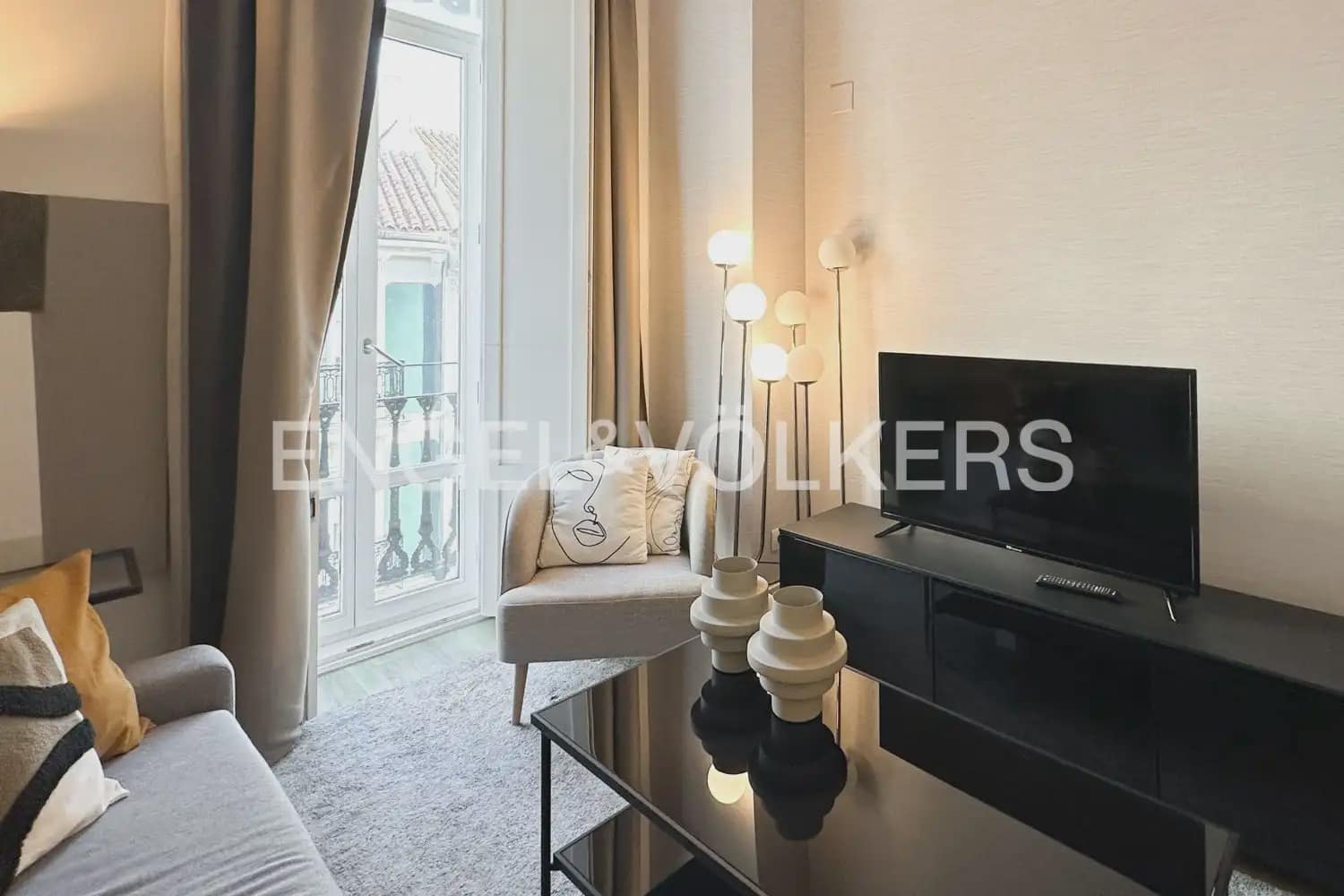 Piso de 1 habitación en València ciudad en alquiler con piscina garaje - 1.495 € (Ref: 9902393)