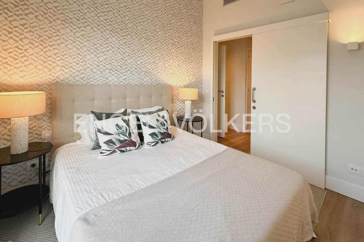 Piso de 1 habitación en València ciudad en alquiler con piscina garaje - 1.495 € (Ref: 9902393)