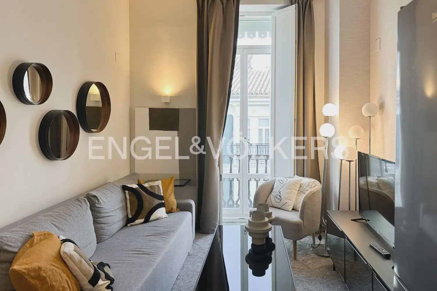 Piso de 1 habitación en València ciudad en alquiler con piscina garaje - 1.495 € (Ref: 9902393)