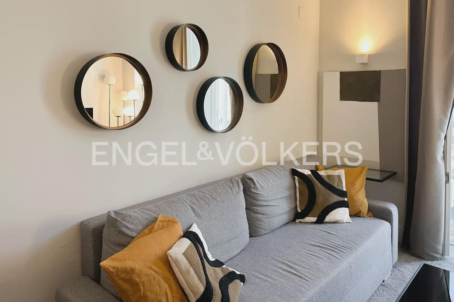 Piso de 1 habitación en València ciudad en alquiler con piscina garaje - 1.495 € (Ref: 9902393)
